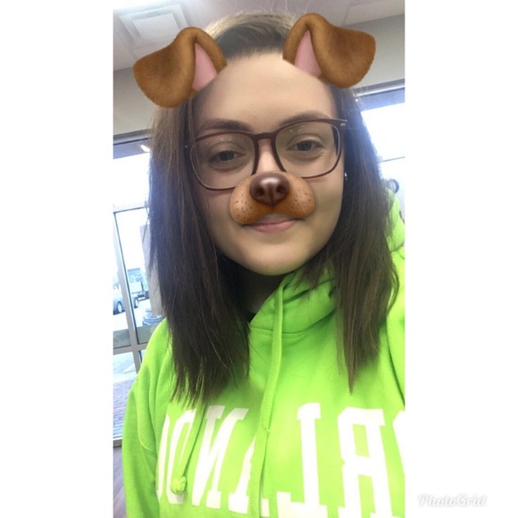 Meet your Posher, Megan - Picture 1 of 1